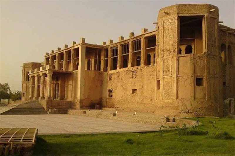 معماری عمارت ملک بوشهر