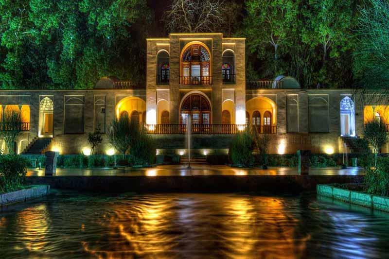 معماری باغ شاهزاده ماهان کرمان